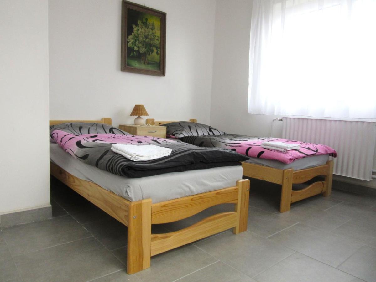 Vila Rybnicek Brada Εξωτερικό φωτογραφία